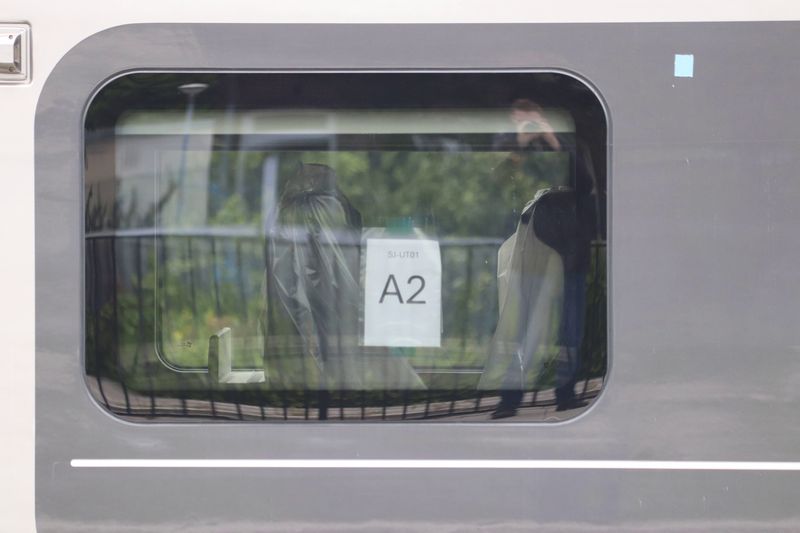 Gloednieuwe Zweedse Civity door Nederland getrokken